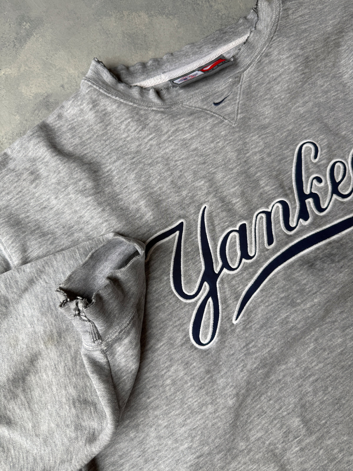 Distressed Nike New York Yankees Sweatshirt Y2K - XL