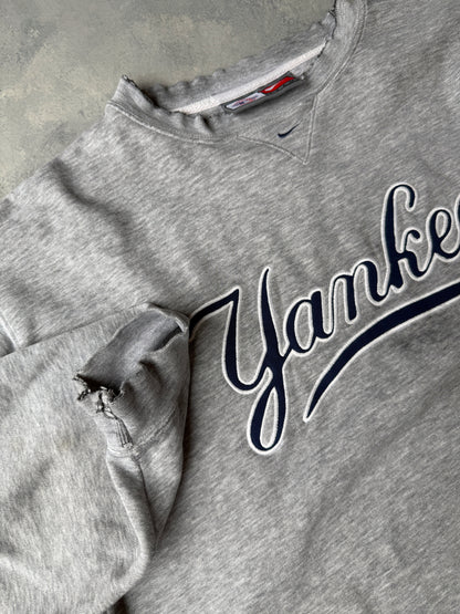Distressed Nike New York Yankees Sweatshirt Y2K - XL