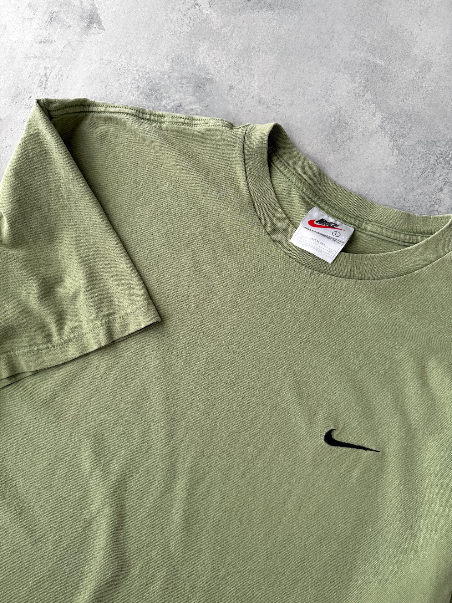 Olive Green Nike Essential T-Shirt 90's - Large / XL