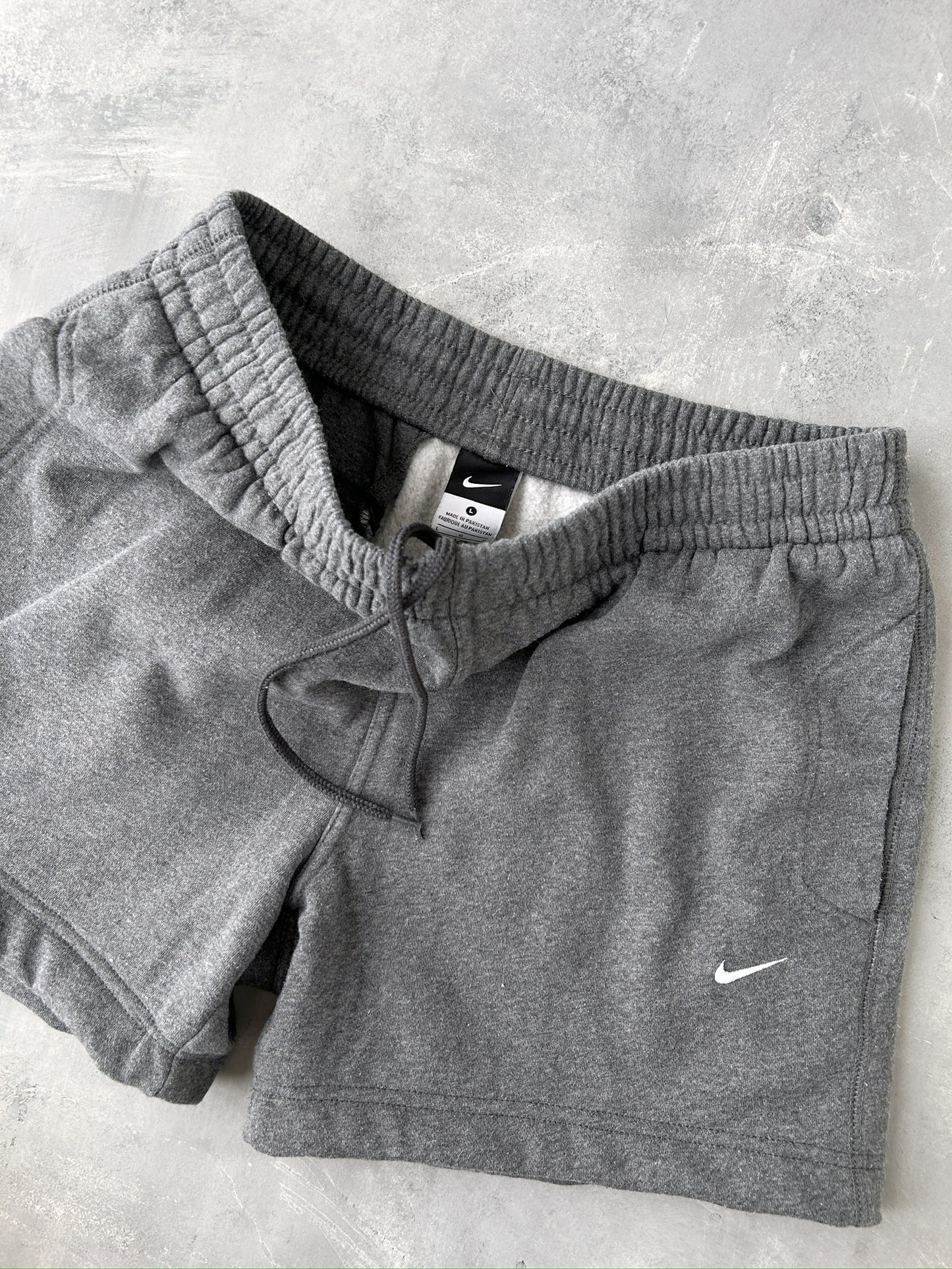 Nike Converted Sweat-Shorts - Large
