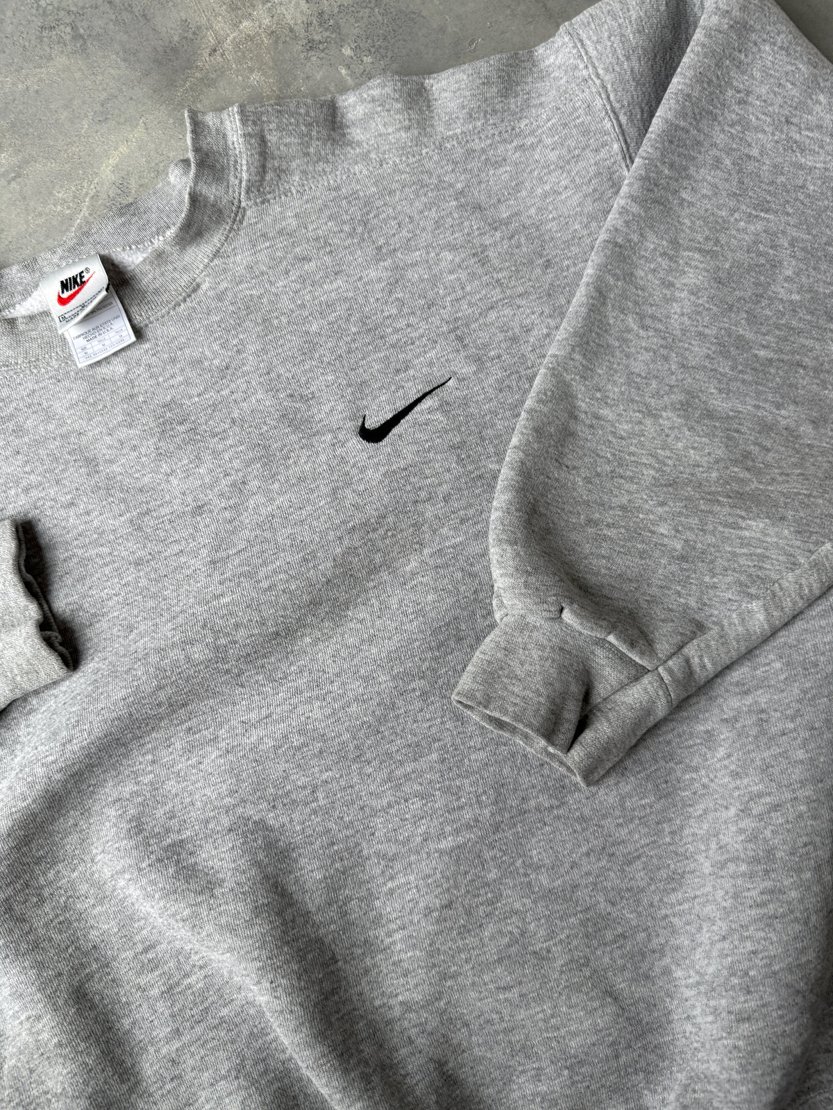 Heather Gray Nike Essential Sweatshirt 90's - Medium