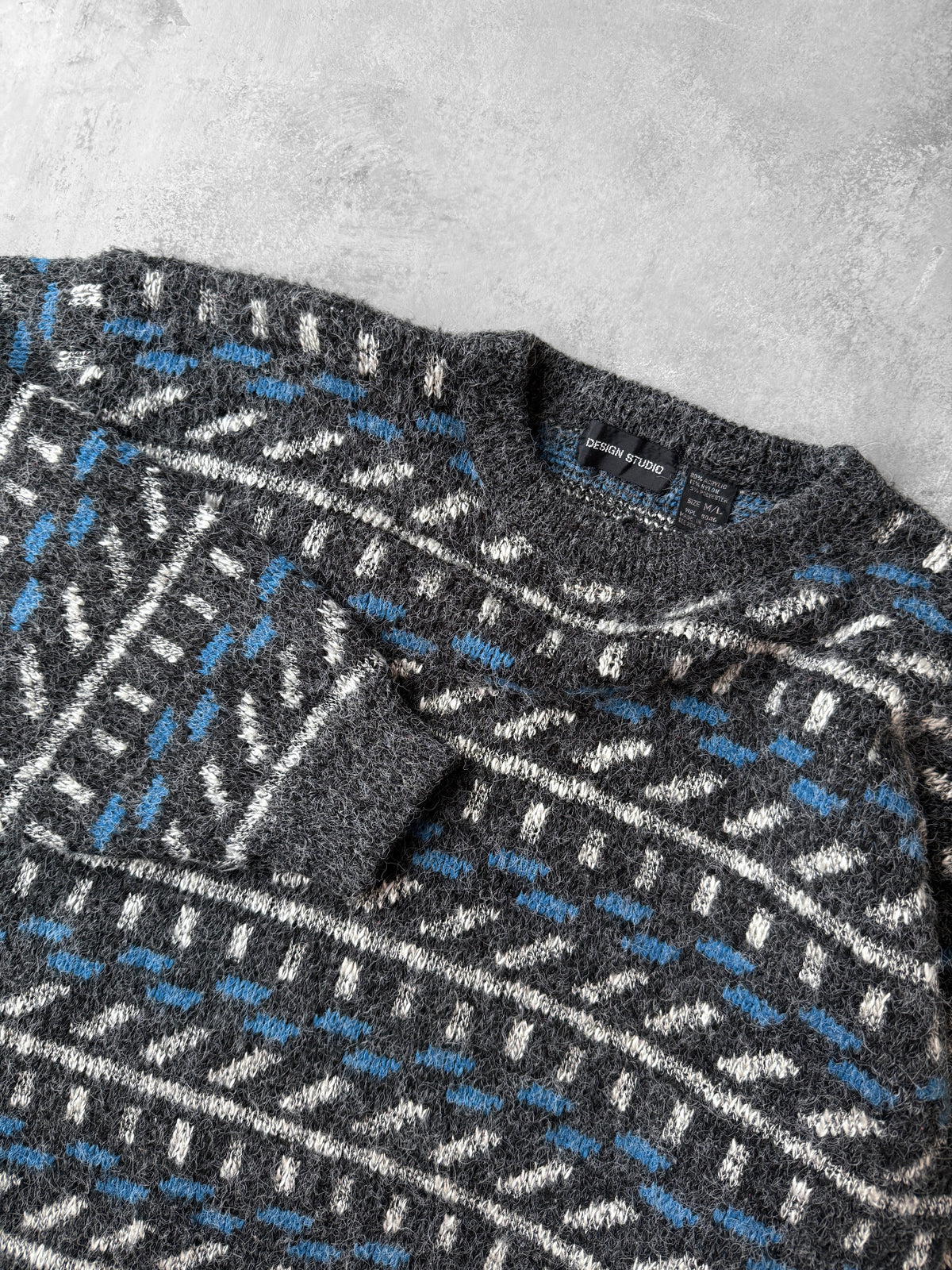 Patterned Sweater 90's - Medium