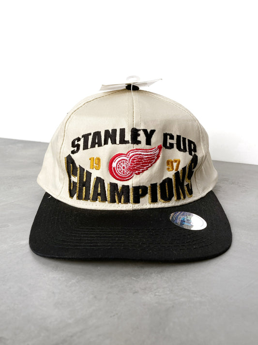 Vintage, Accessories, Vintage 9s Detroit Red Wings Nhl Hockey Corduroy  Snapback Hat In Black Red