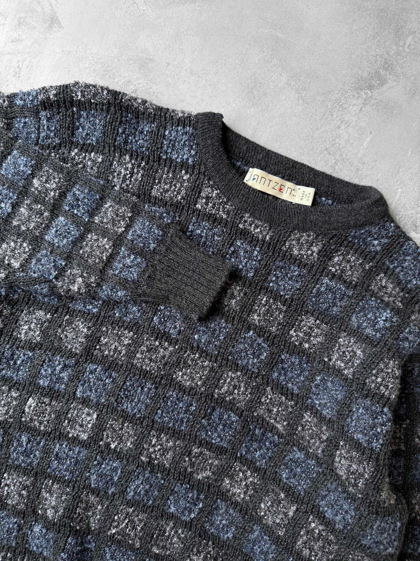 Grid Pattern Sweater 90's - Medium