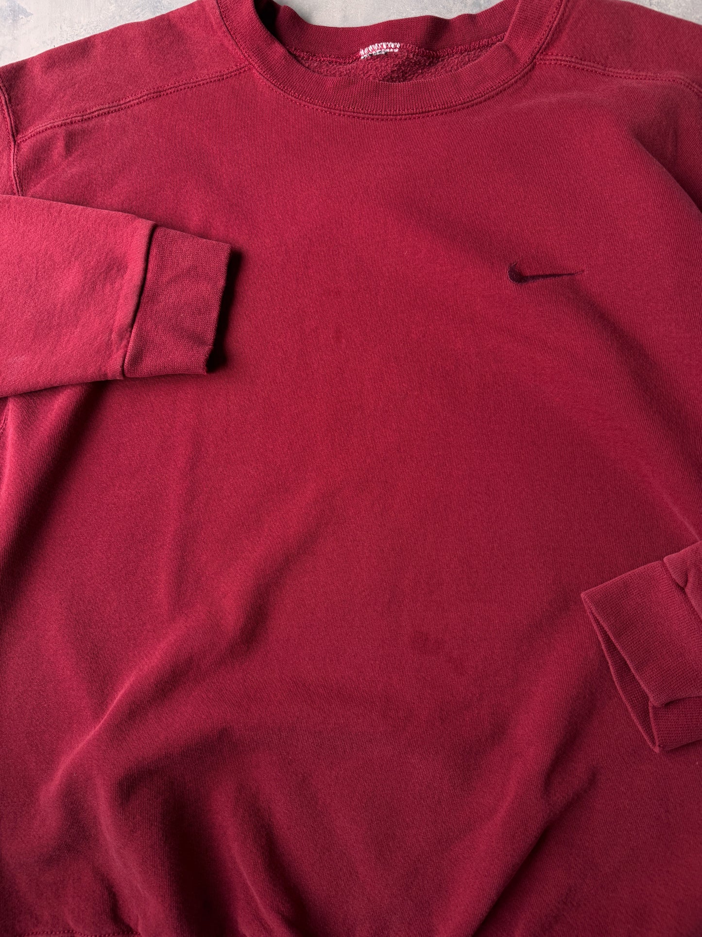 Dark Red Nike Essential Sweatshirt 90's - Large
