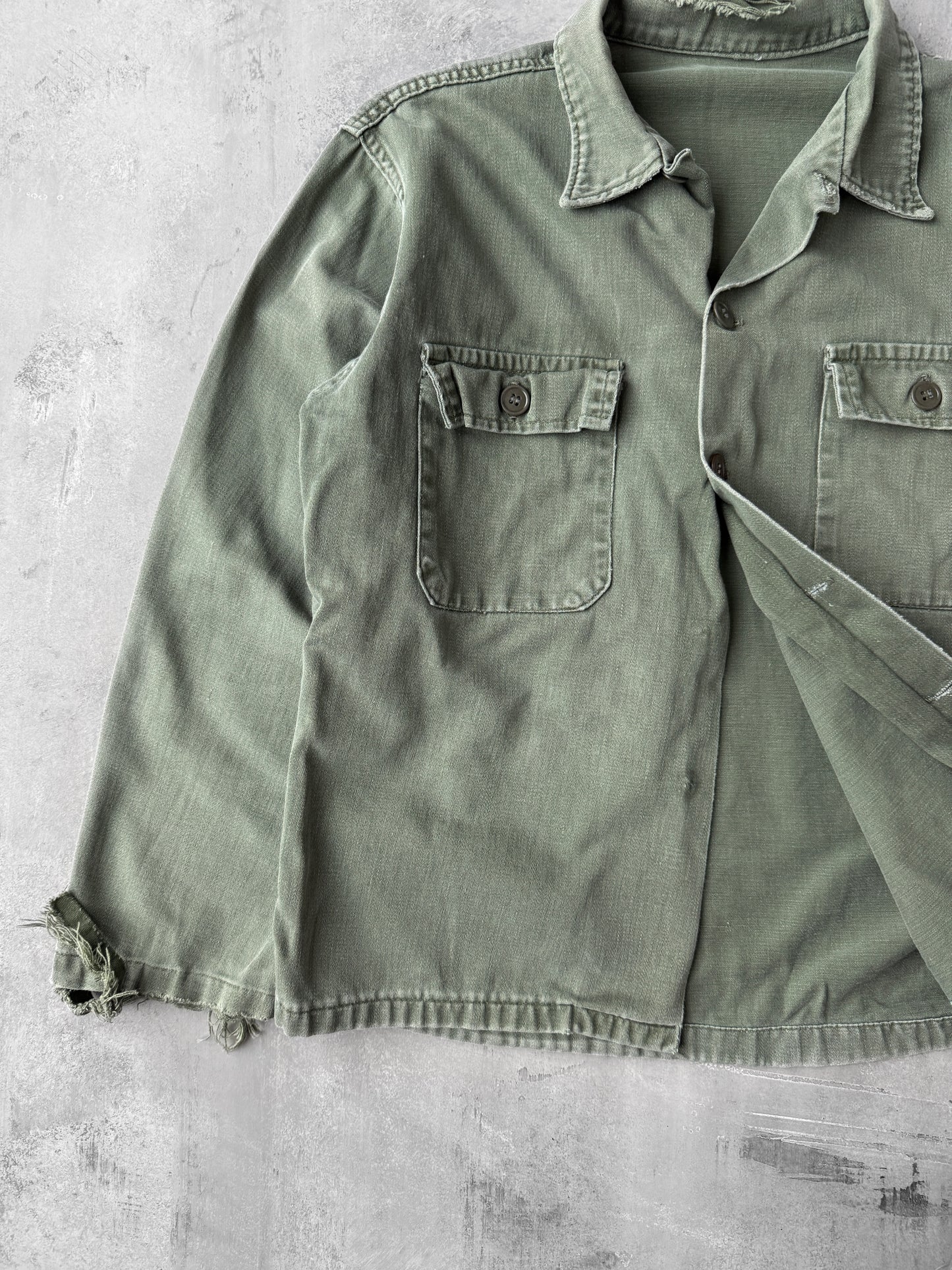 Distressed Fatigue Shirt 70's - Medium