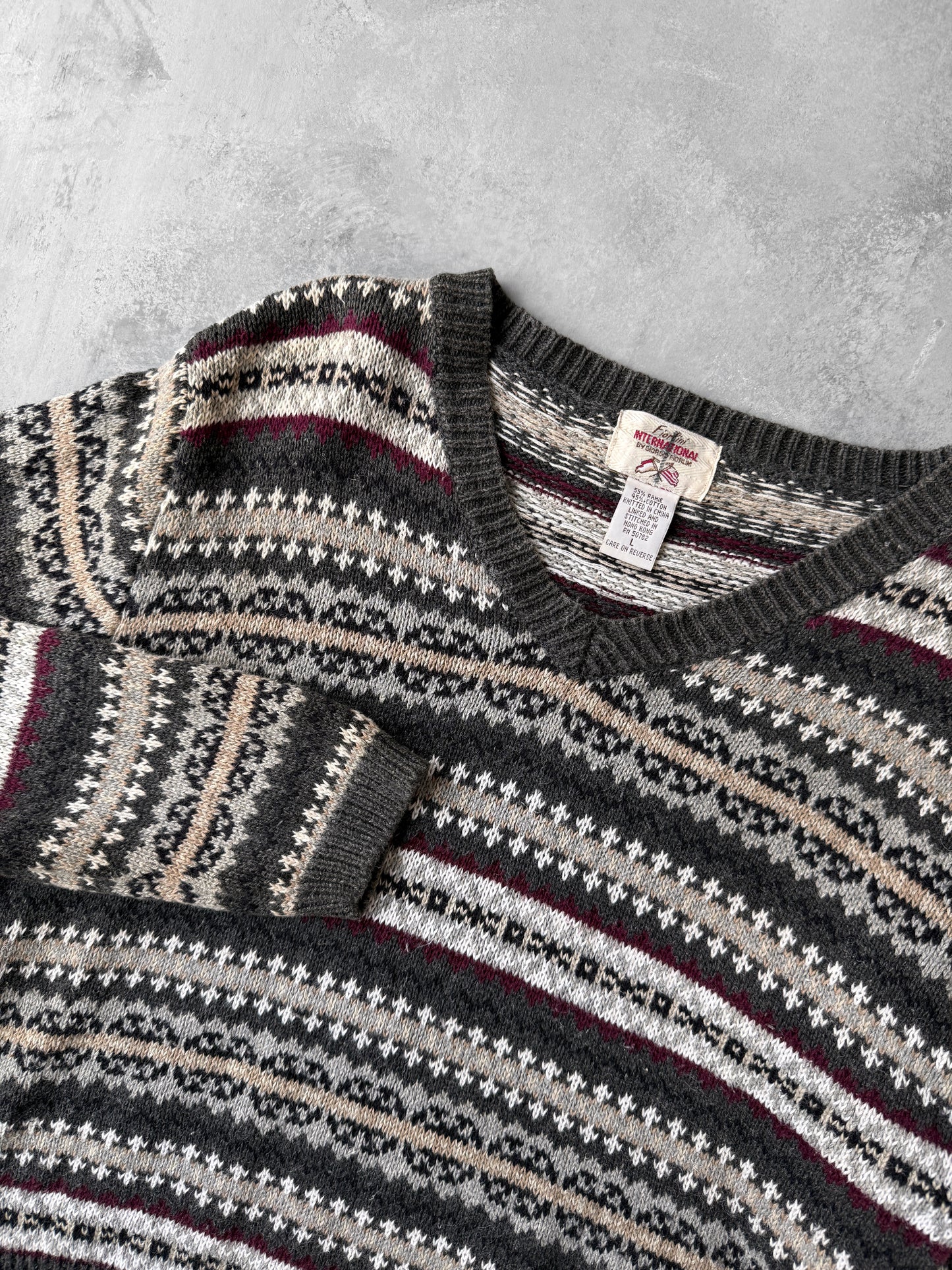 V-Neck Patterned Sweater Y2K - Large