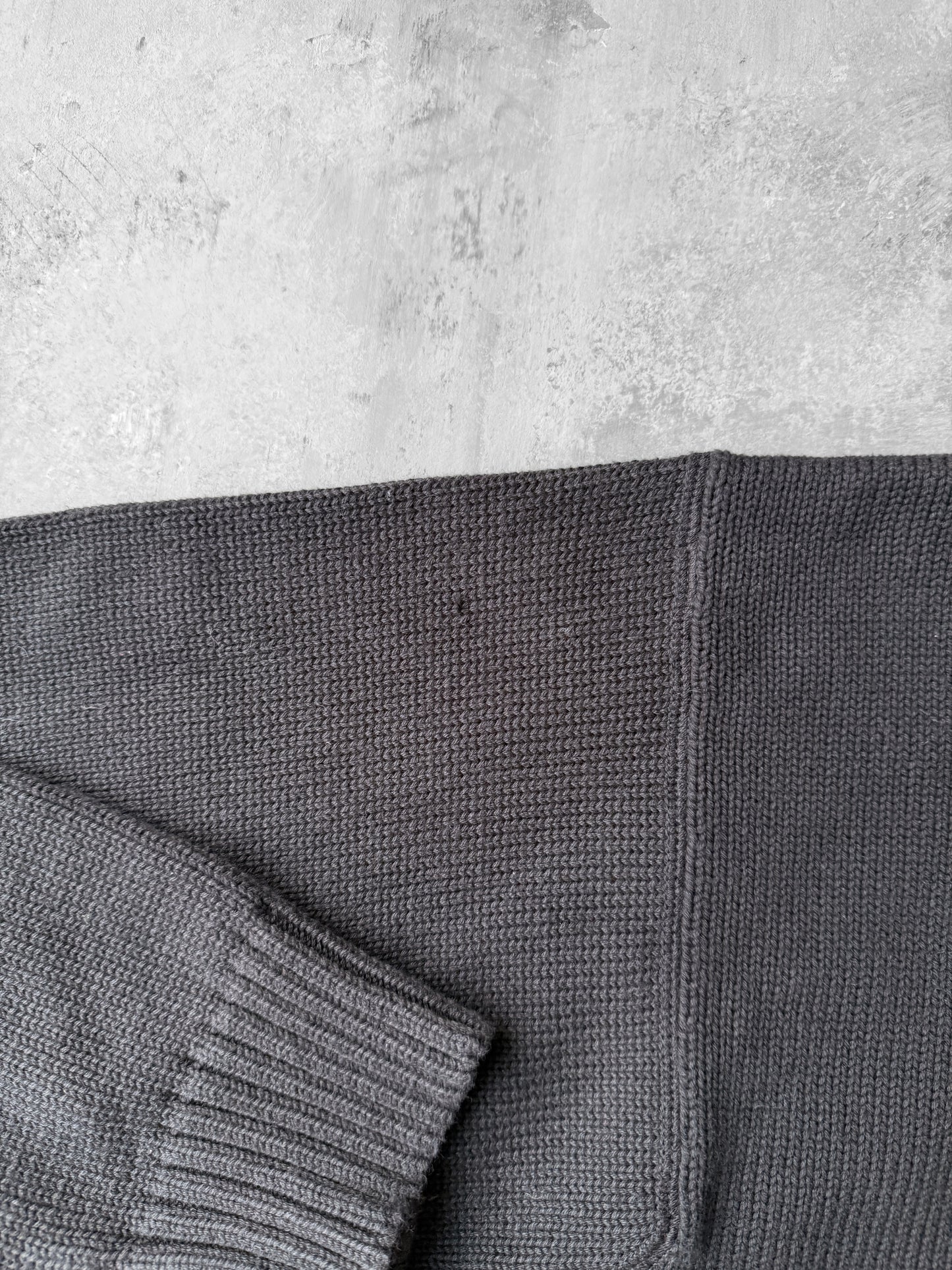 Tommy Hilfiger Black Sweater 90's - Large