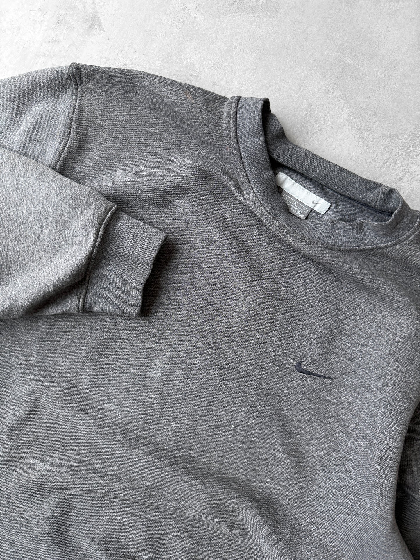 Dark Heather Gray Nike Essential Sweatshirt Y2K - Large