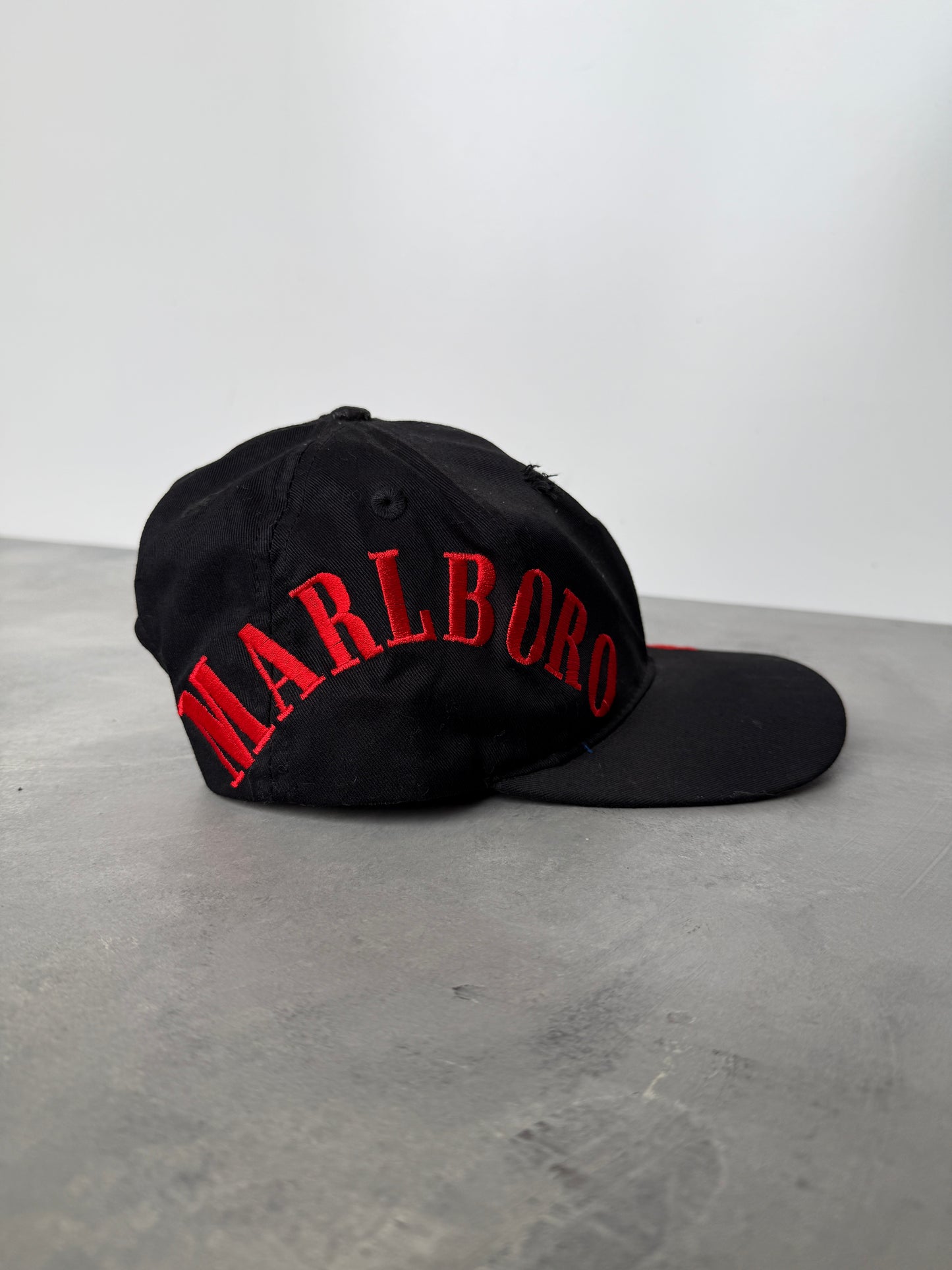 Marlboro Side Spellout Hat 90's