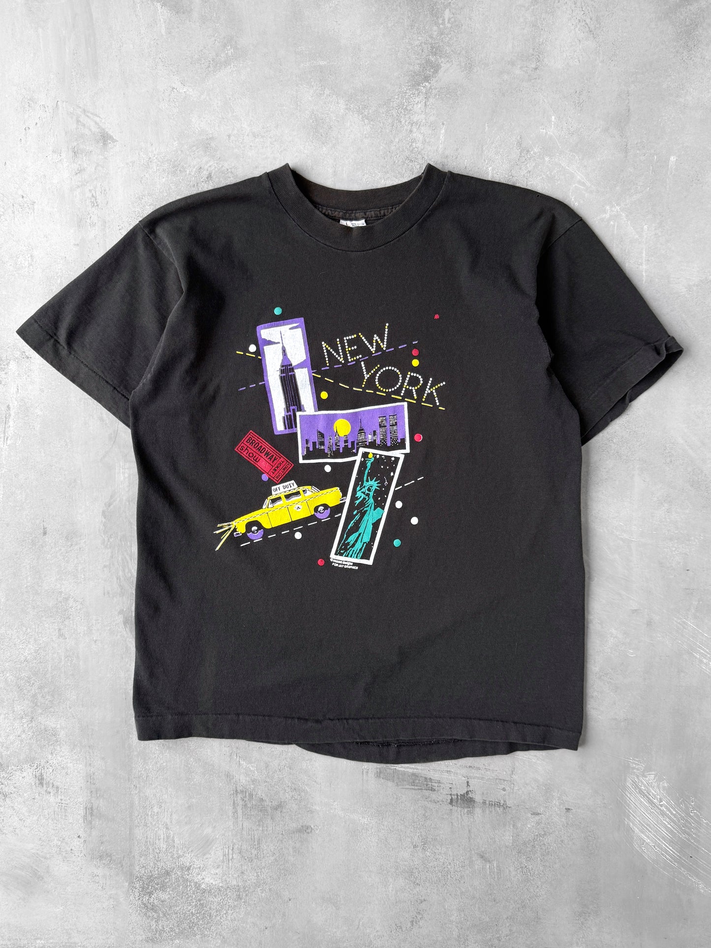 New York City Graphic T-Shirt 90's  - Large