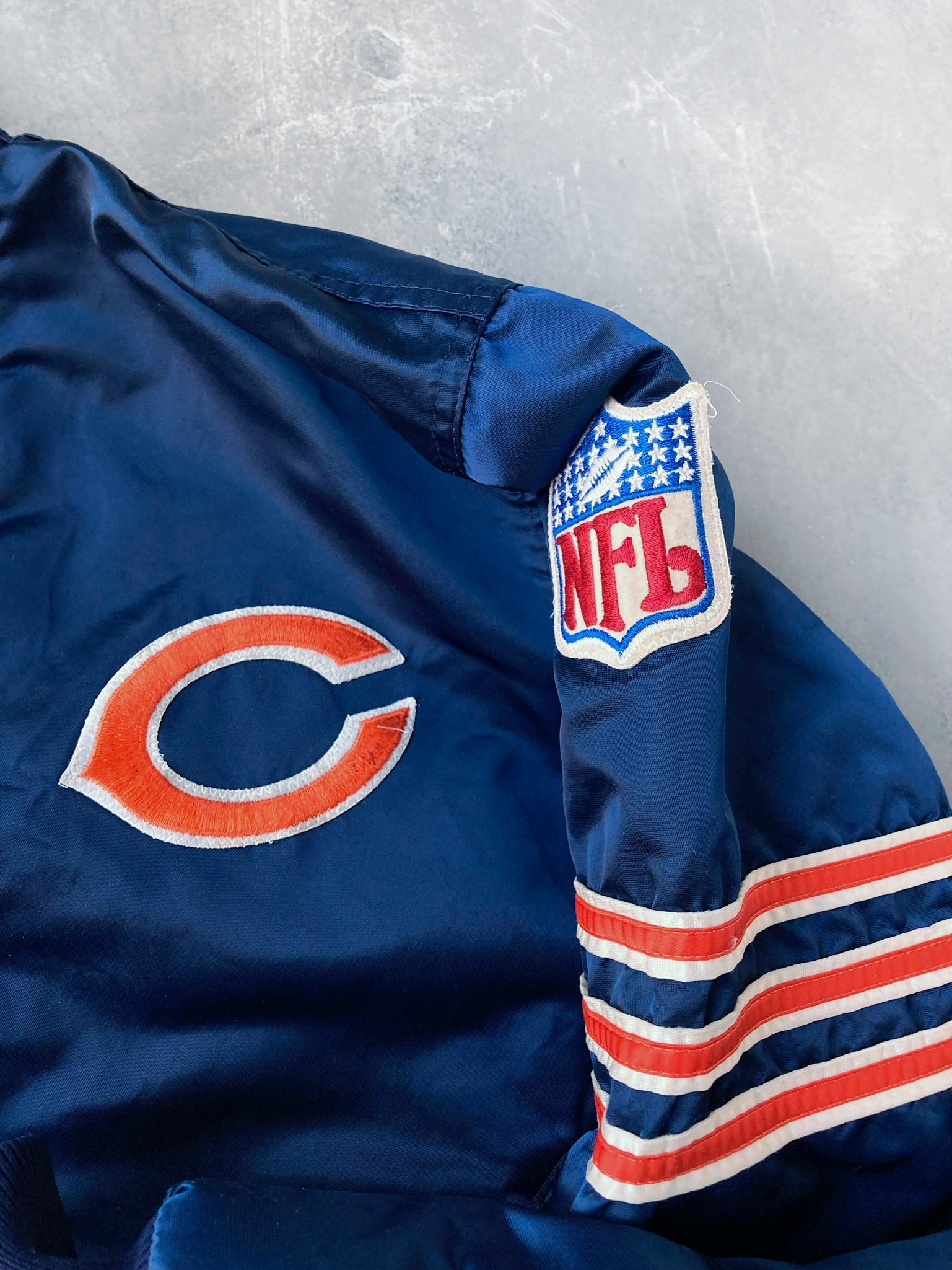 Vintage 90s CHICAGO BEARS NFL Starter Nylon Jacket L – XL3 VINTAGE CLOTHING