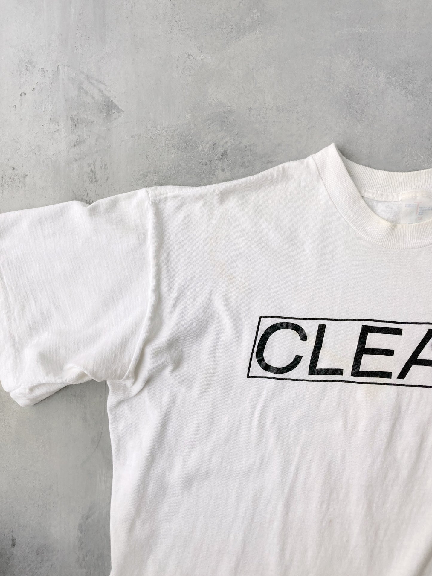 Clean Graphic T-Shirt 90's - XL