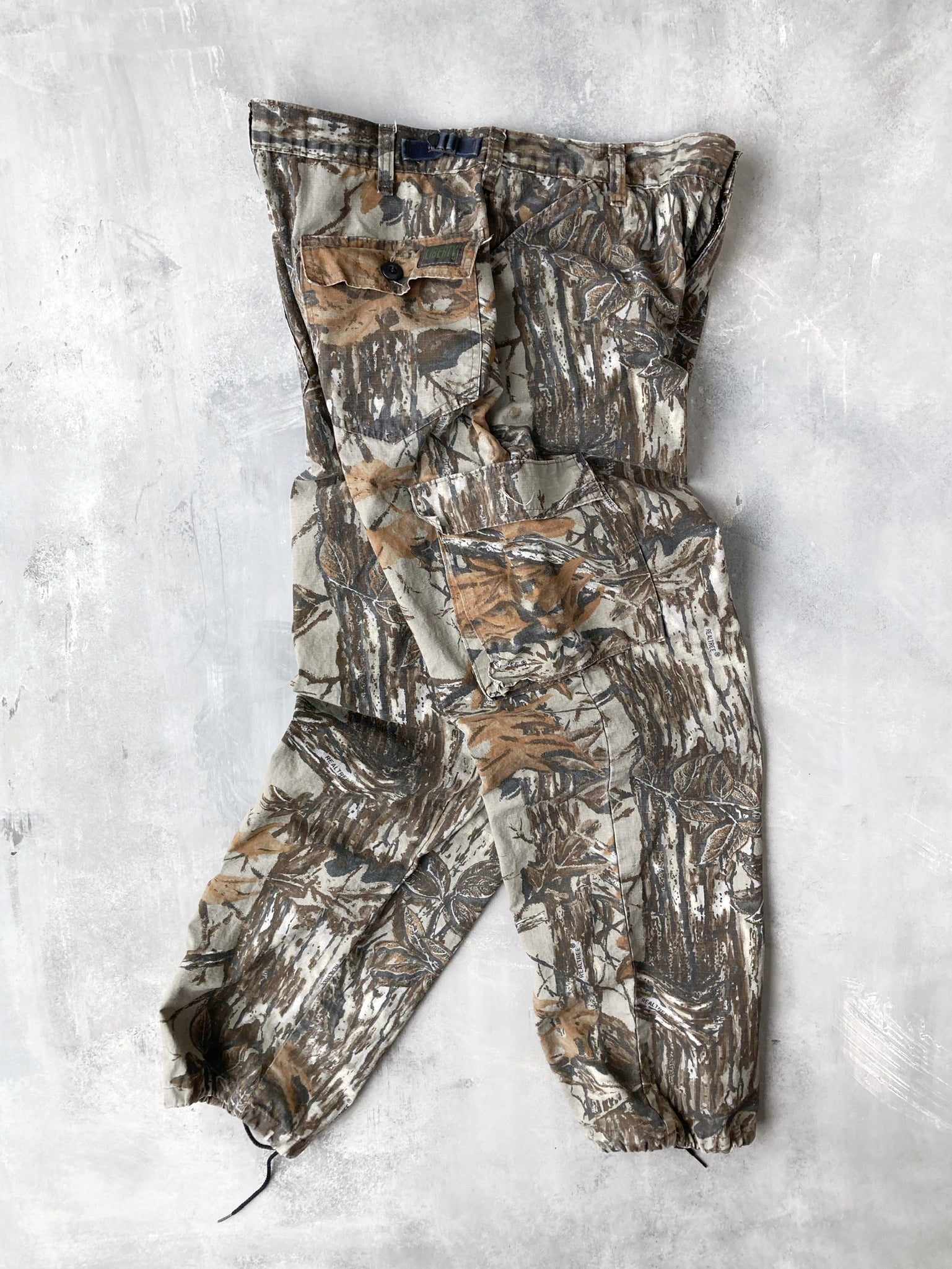 RealTree Camouflage Cargo Pants 90's - 36x31 – Lot 1 Vintage