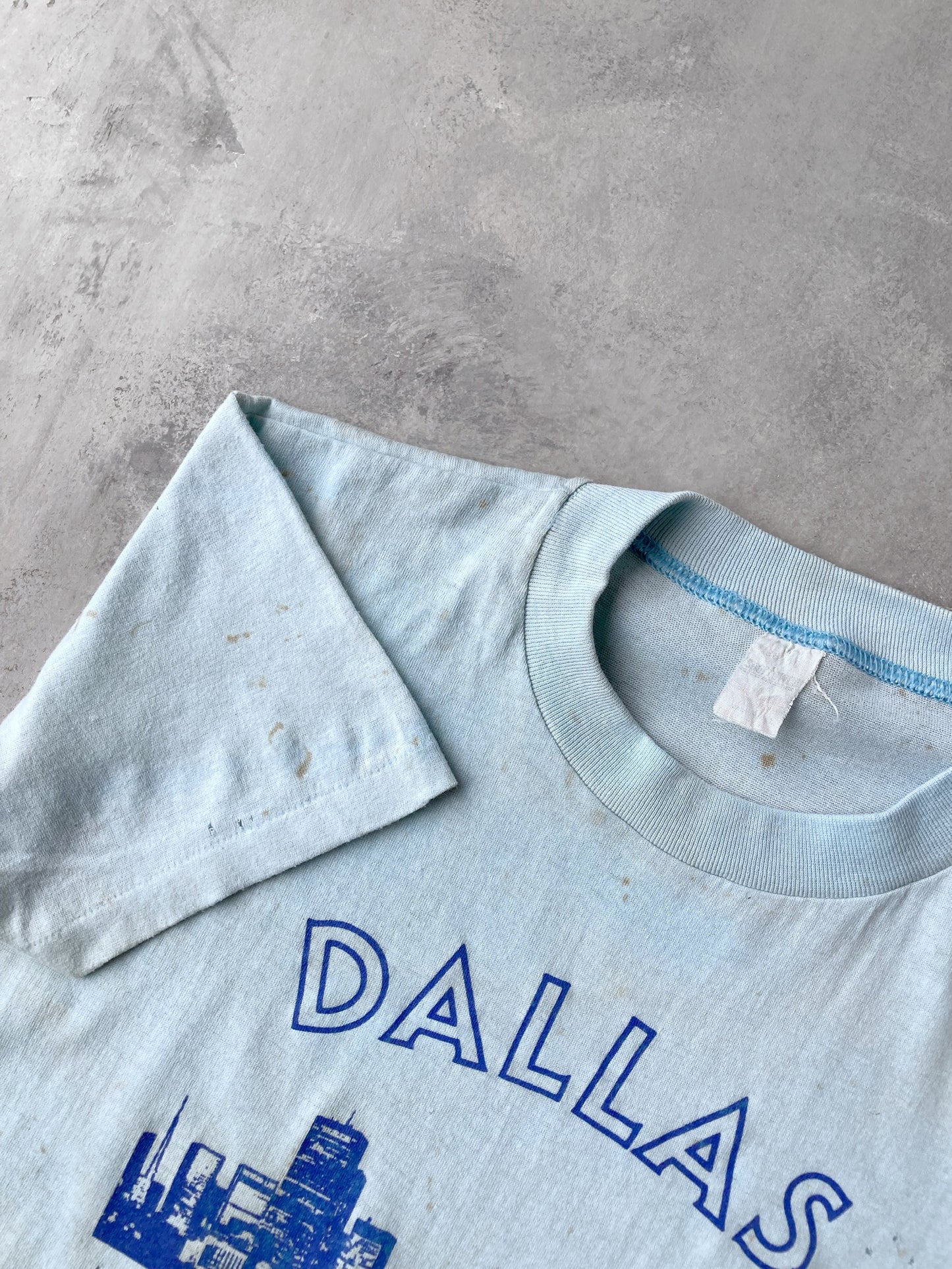 Dallas, Texas Skyline T-Shirt 80's - Medium